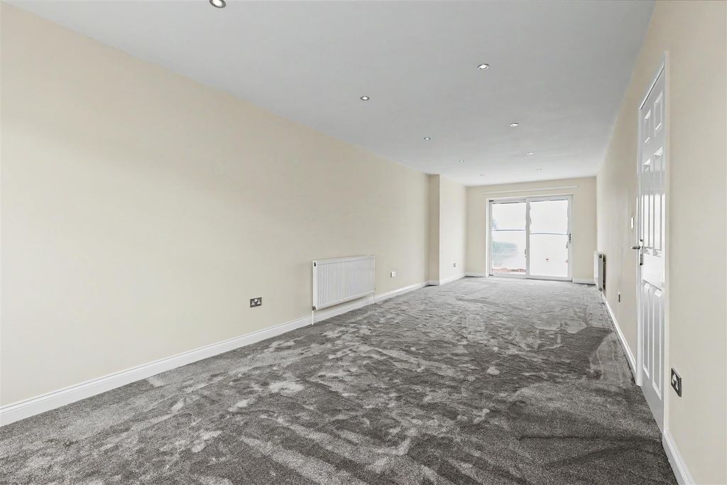 Property photo 3 of 18 Img_5575.Jpg