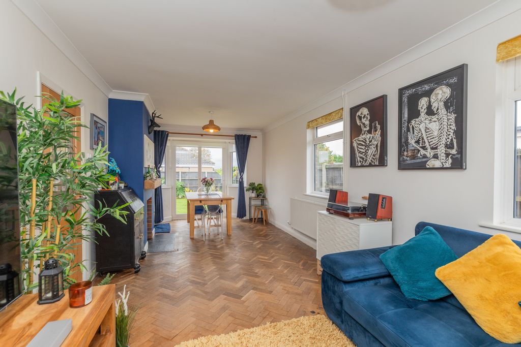 Property photo 3 of 14