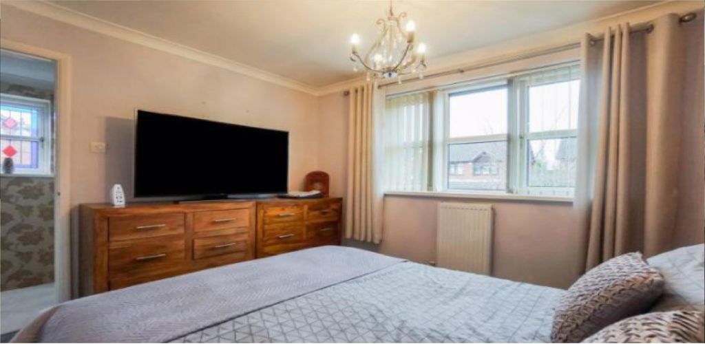 Property photo 3 of 7 Bedroom 2