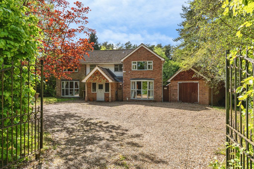 Property photo 1 of 20 Front View
