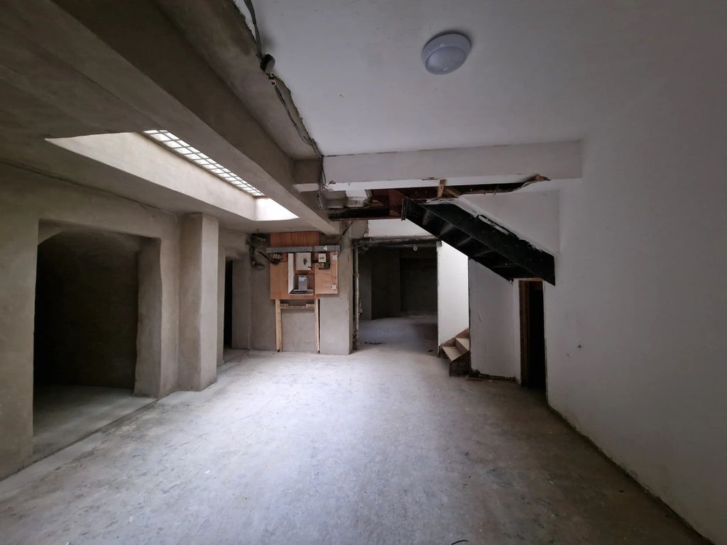 Property photo 3 of 5