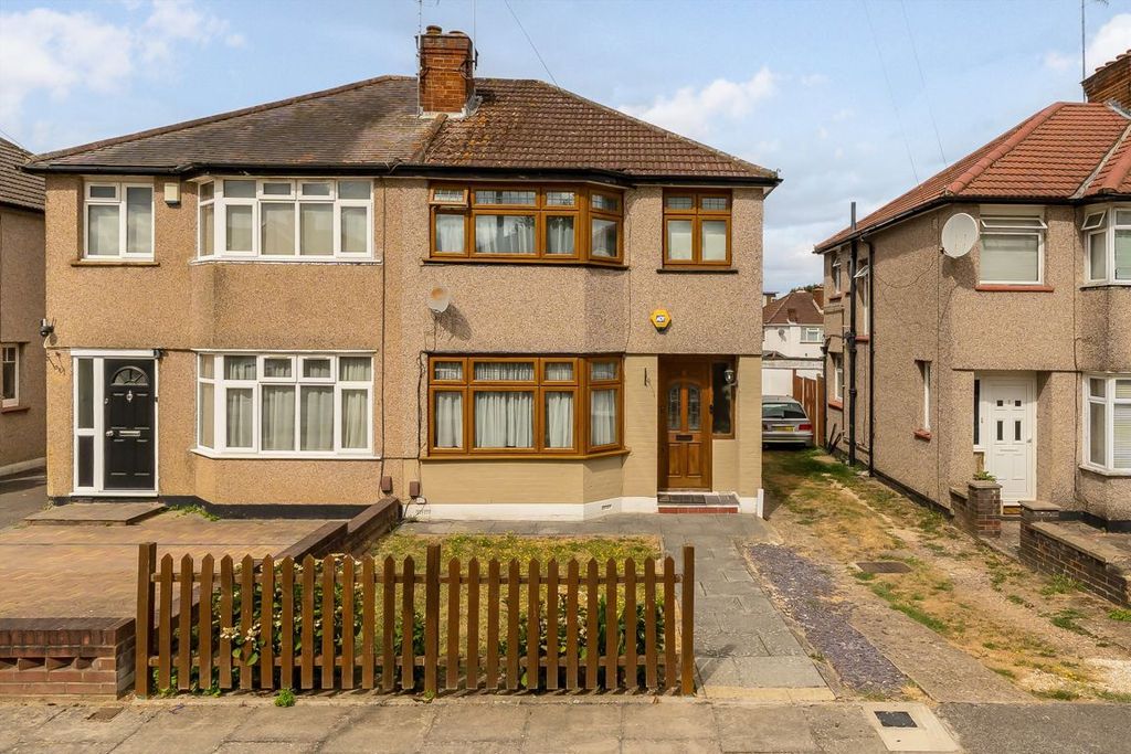 Property photo 1 of 9