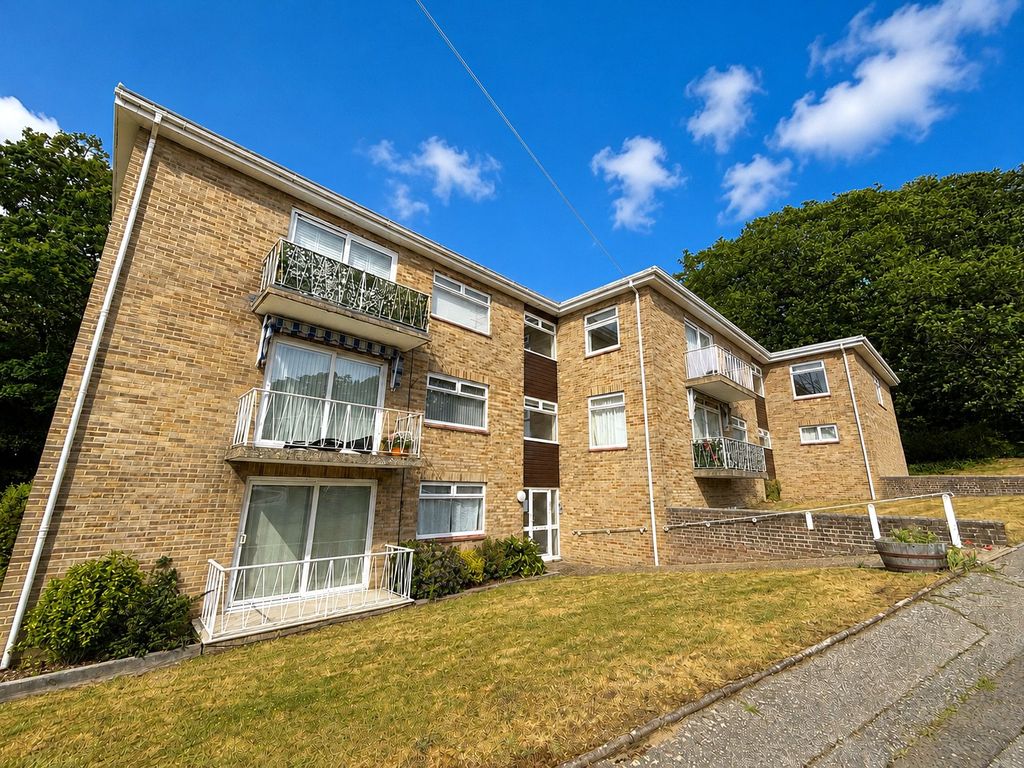 Property photo 1 of 9 Cotes Avenue