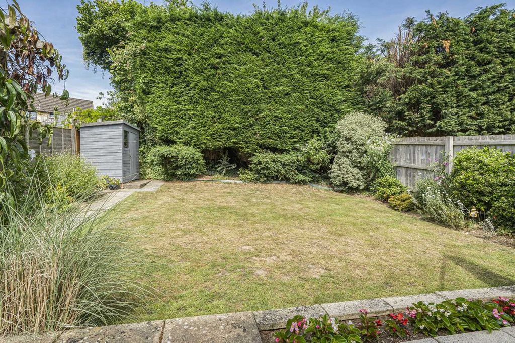 Property photo 2 of 18