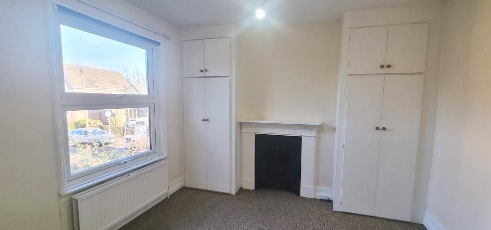 Property photo 3 of 8 Better Phtot Bedroom 191A.Jpg