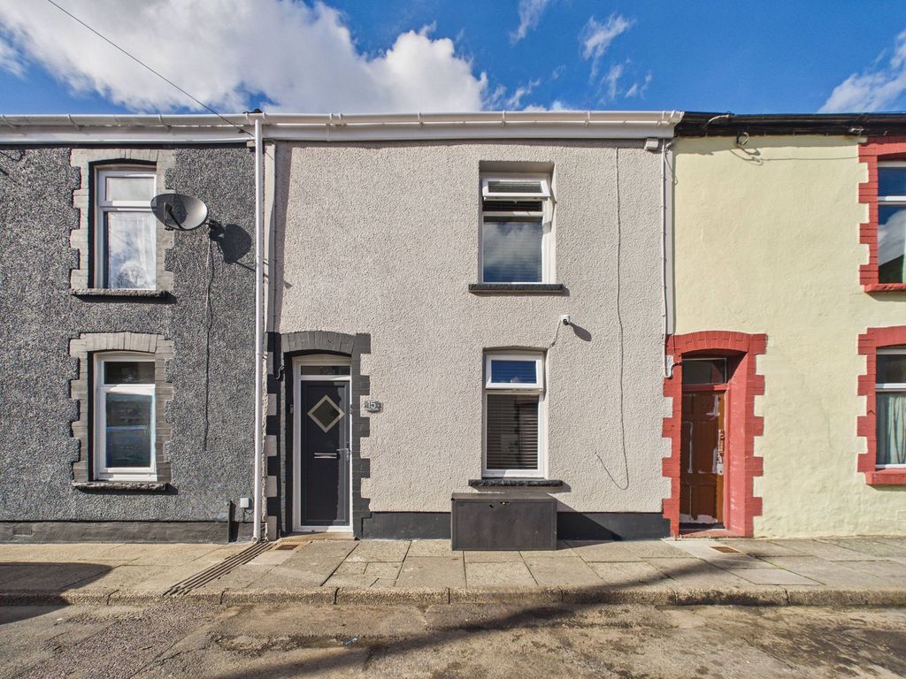 Property photo 1 of 31