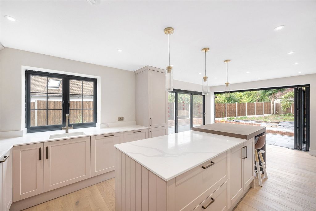 Property photo 1 of 13 Picture No. 04