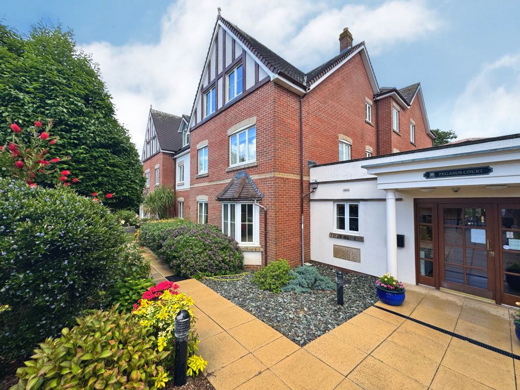 Property photo 1 of 8