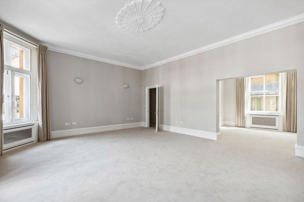 Property photo 1 of 12 Image