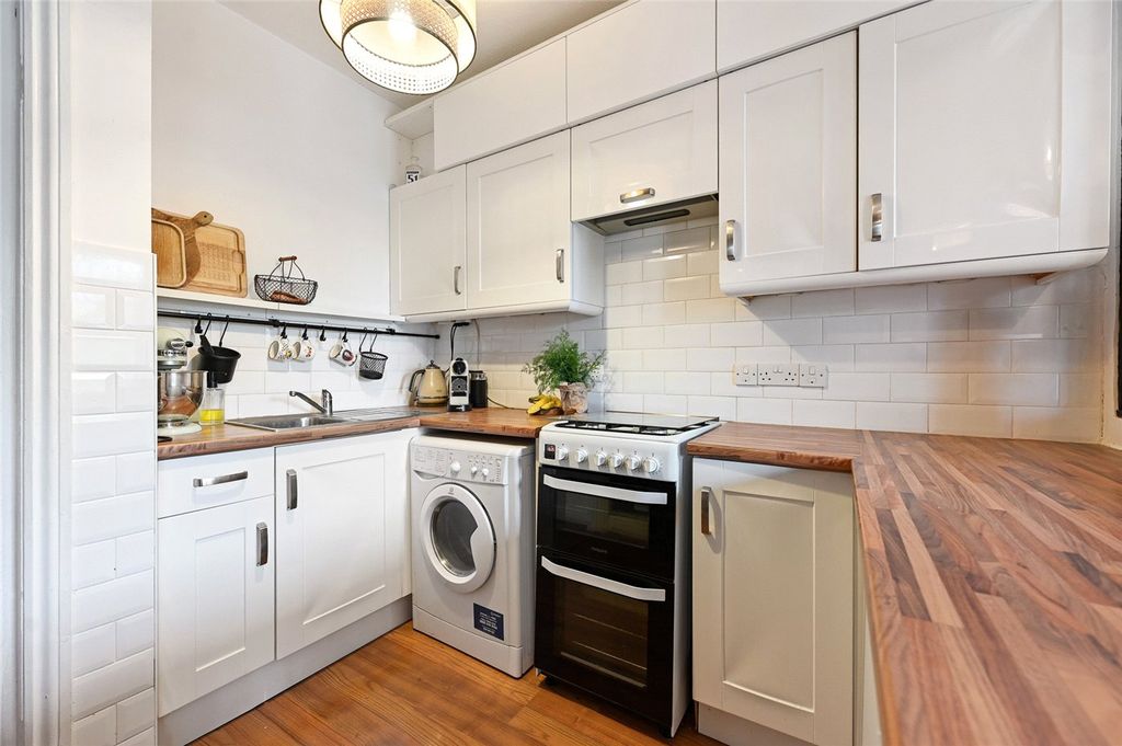 Property photo 2 of 8 Picture No. 06