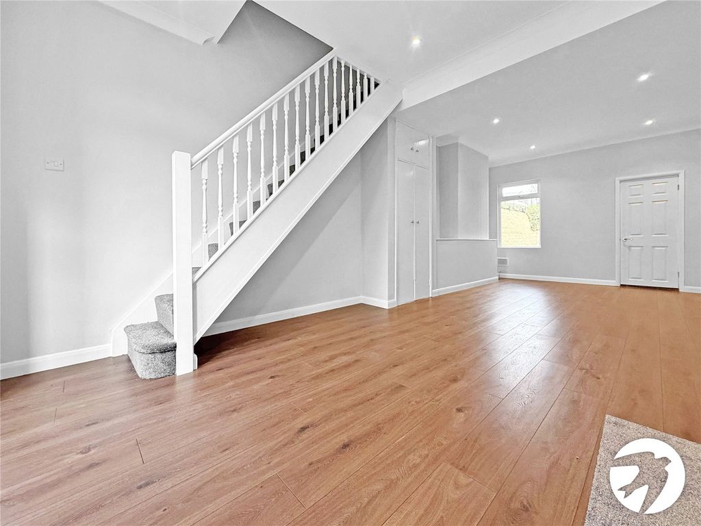 Property photo 2 of 9 Picture No. 09