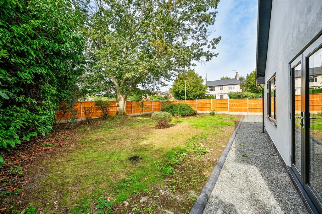 Property photo 2 of 28 Picture No. 26