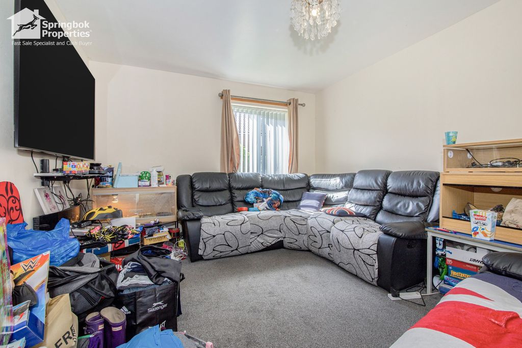Property photo 2 of 17 Image 1
