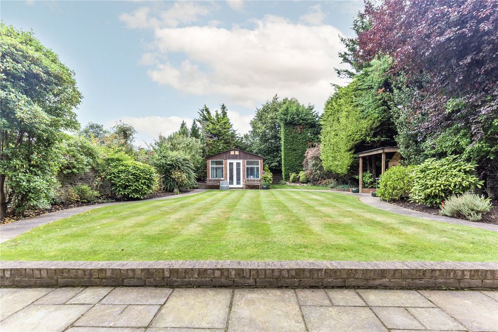 Property photo 3 of 24 11