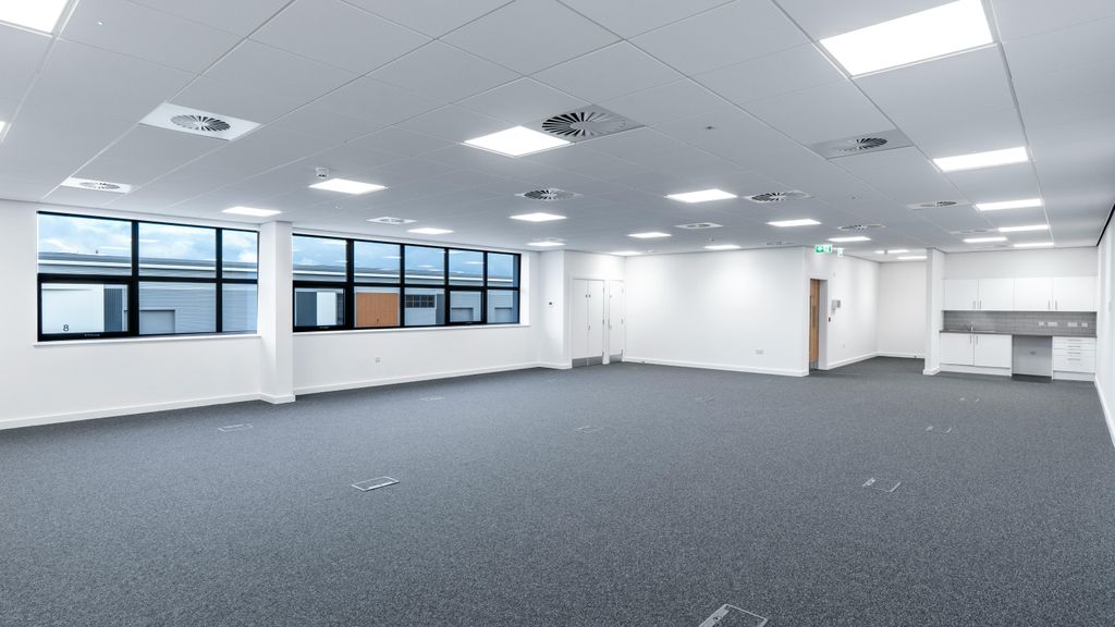 Property photo 2 of 10 Radius_Office.Jpg