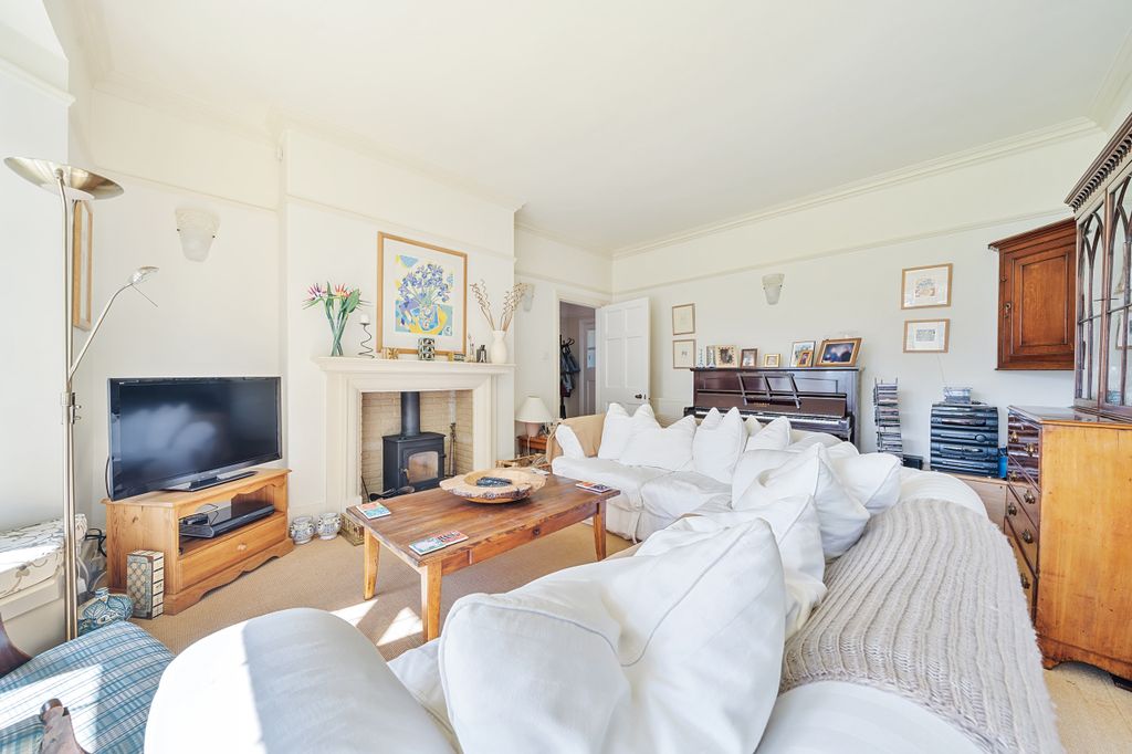 Property photo 3 of 41 Sitting Room