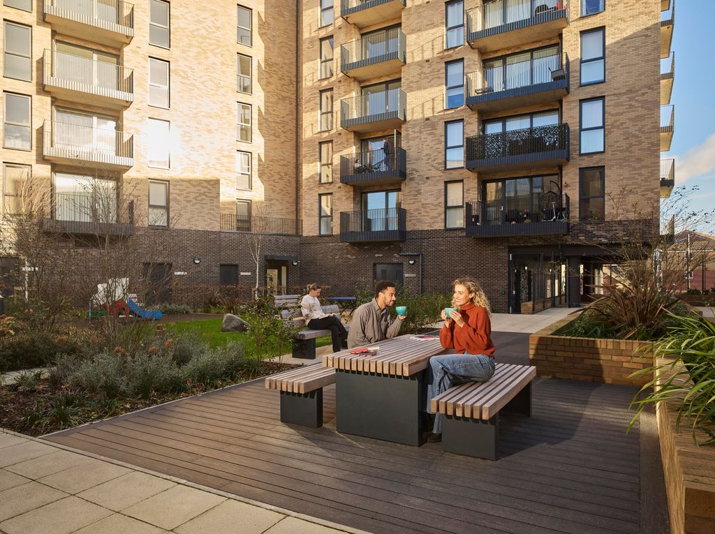 Property photo 1 of 7 242160-111A