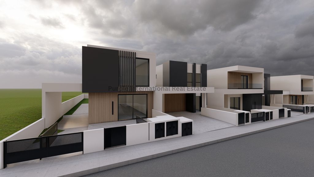 Property photo 1 of 3