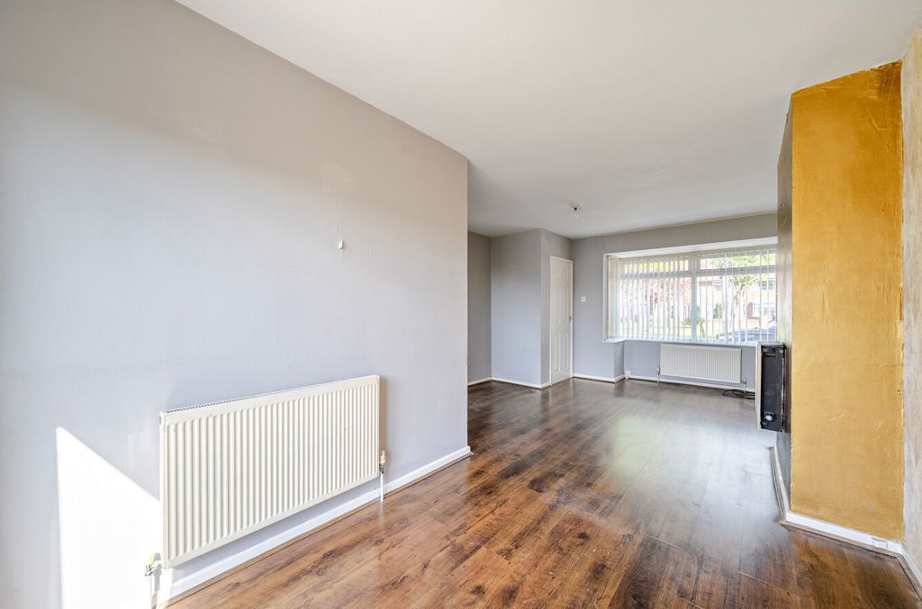 Property photo 3 of 19 1451357-10-69E8E3...