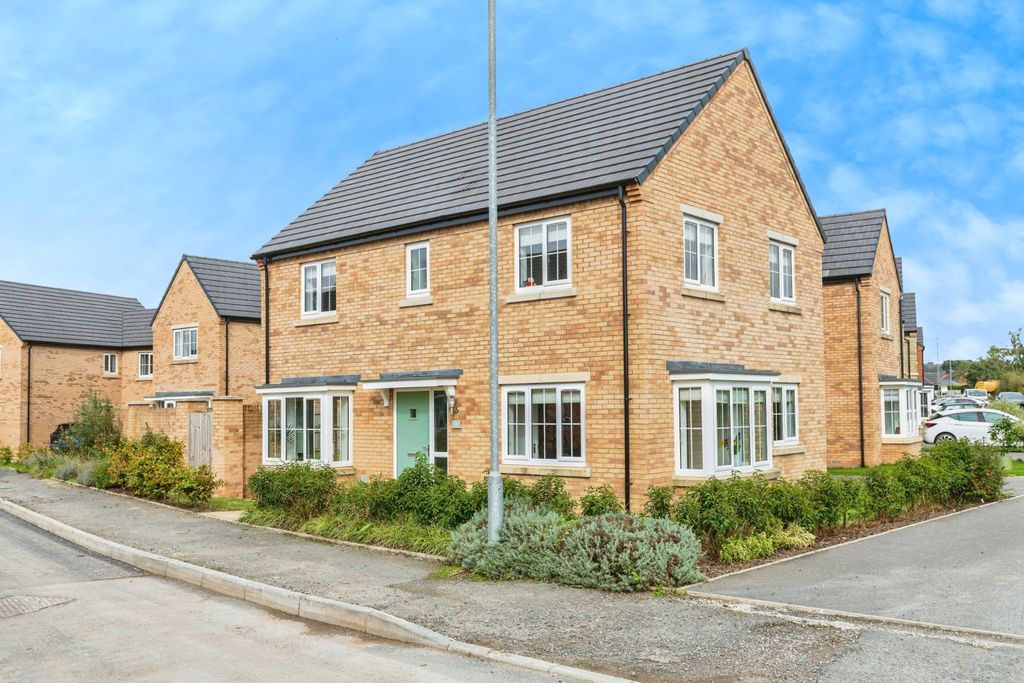 Property photo 1 of 22