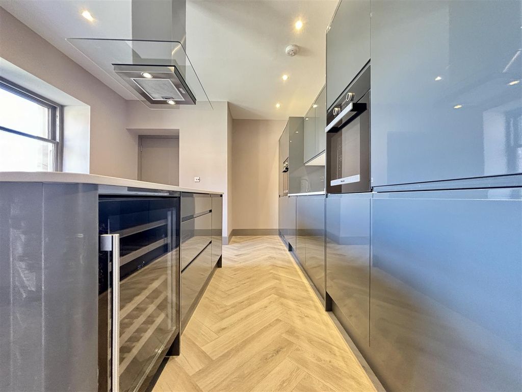 Sitwell House, Coach House Lane, Moorgate, Rotherham S60, 2 bed flat to ...