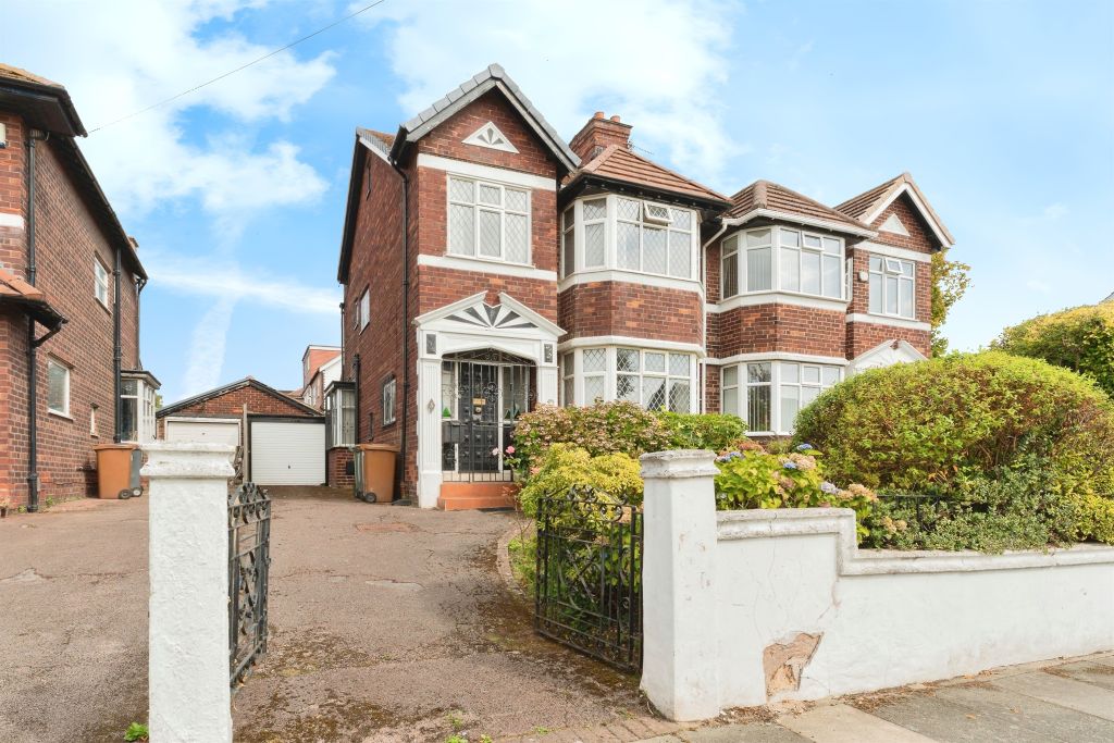 Property photo 1 of 17