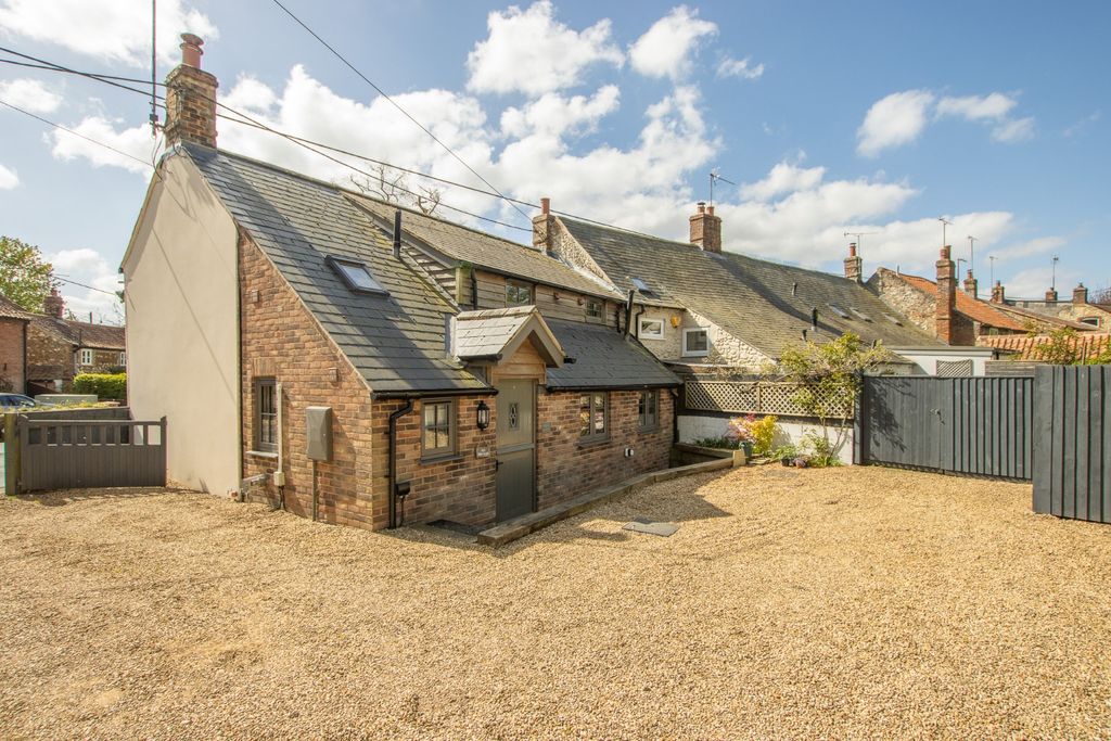 Property photo 2 of 26 5084913