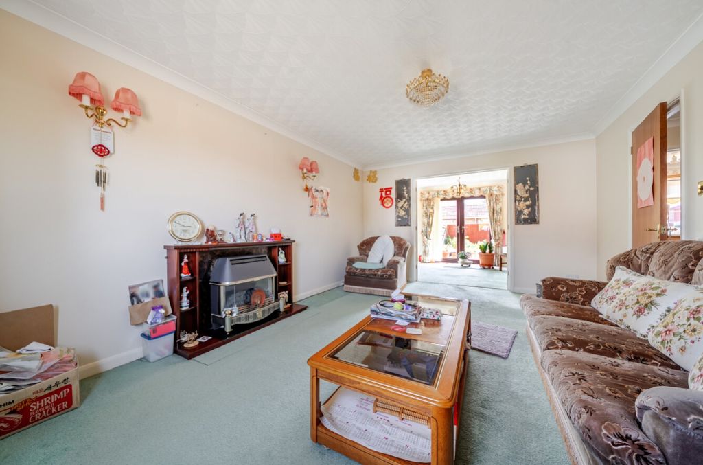 Property photo 2 of 22 11-6A6A0E1134E95-1499952-19Fae3F3Fd567-17-10