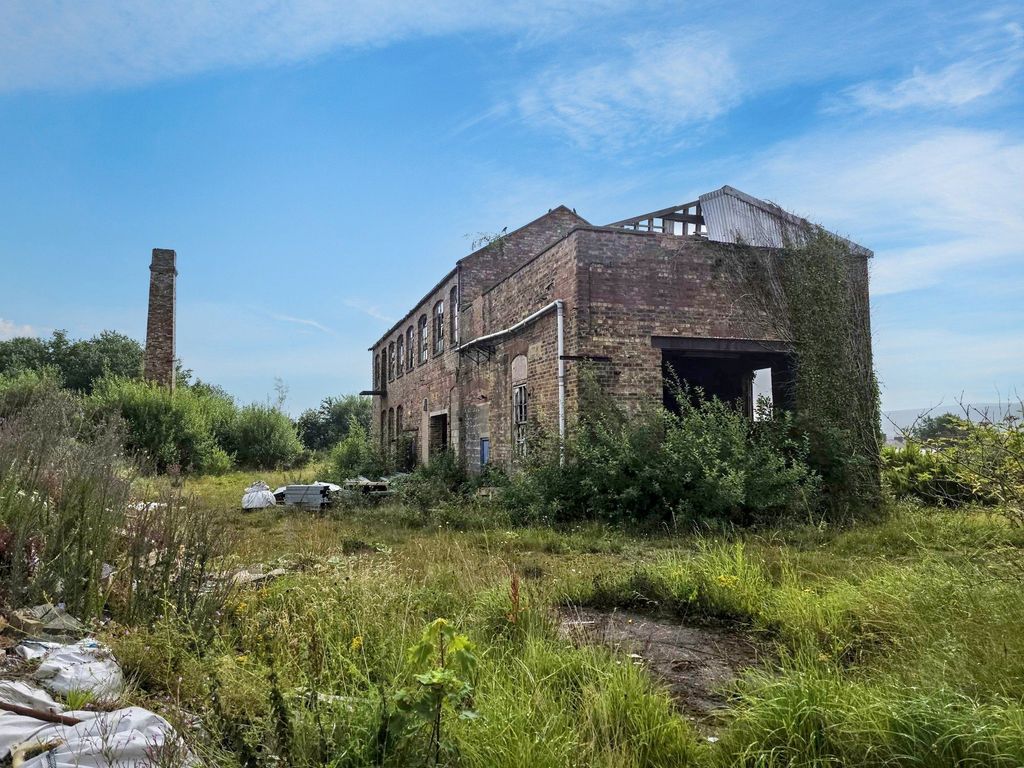 Property photo 1 of 16