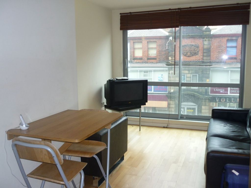 Property photo 2 of 12