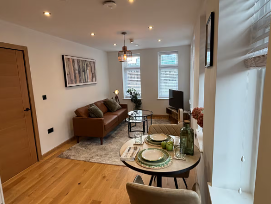 Property photo 2 of 17