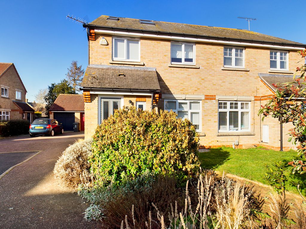 Property photo 1 of 12 Cam00227P1-Pr0431-Still01