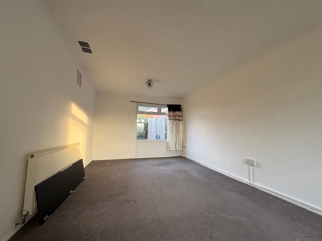 Property photo 2 of 11 Bedroom