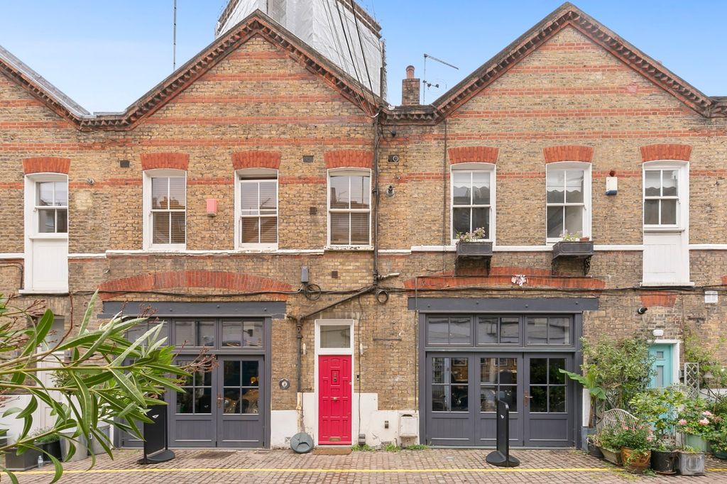 Property photo 2 of 16