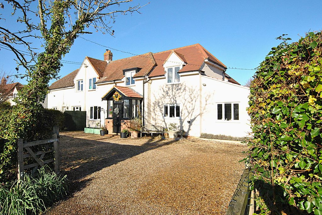 Property photo 2 of 21