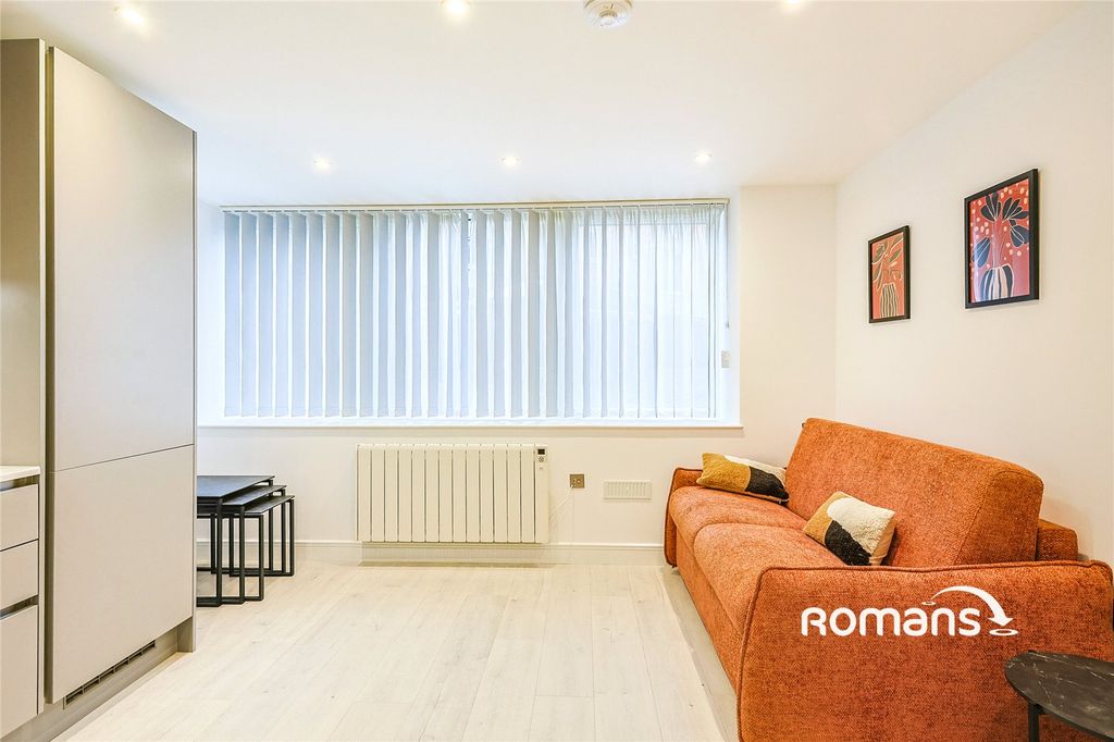Property photo 1 of 10 Picture No. 04