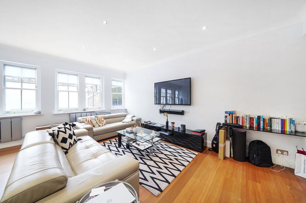 Property photo 3 of 19