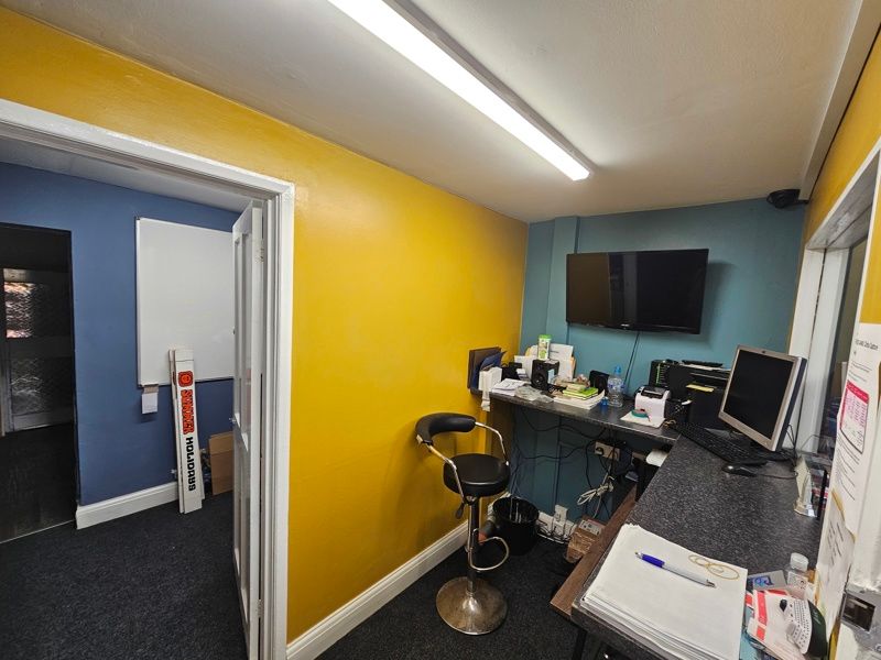 Property photo 3 of 8 Photo 2