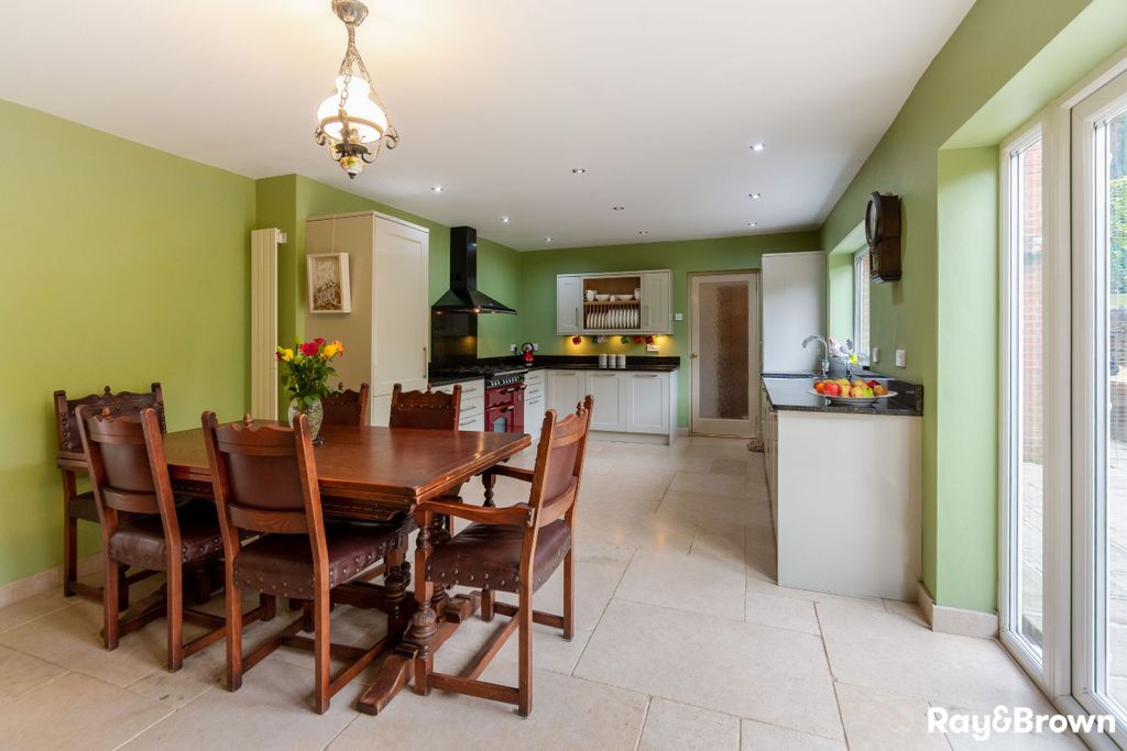 Additional image 19 of 5 bed detached house for saleHeol Clyd, Caerphilly CF83