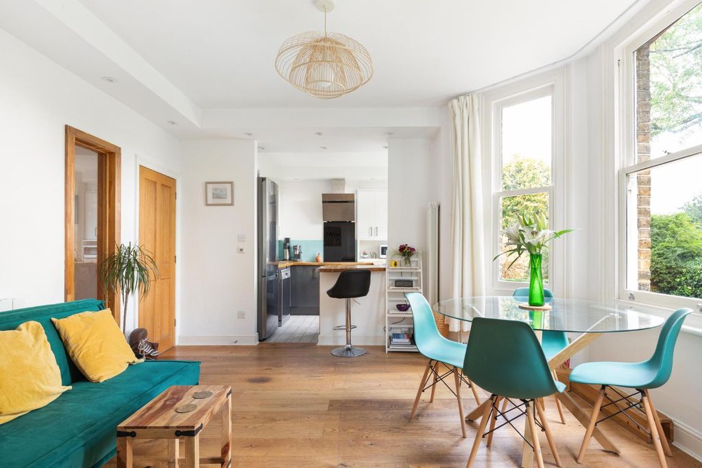 Property photo 2 of 9 4423171