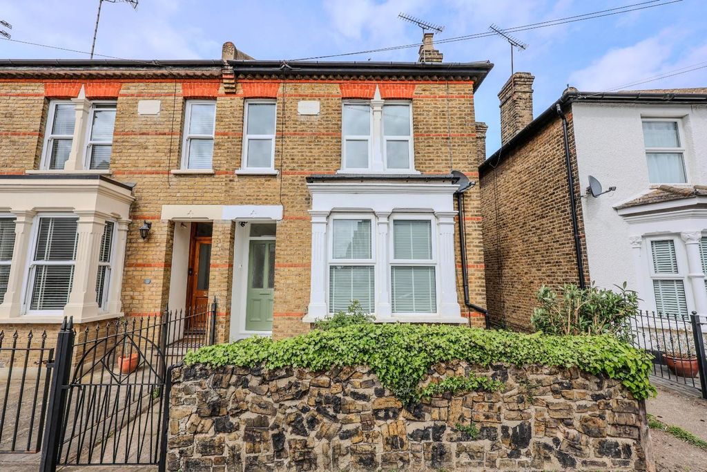 Property photo 1 of 23 Front