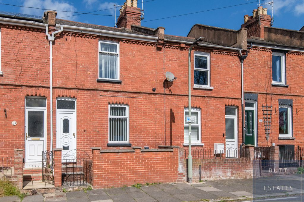 Property photo 1 of 9