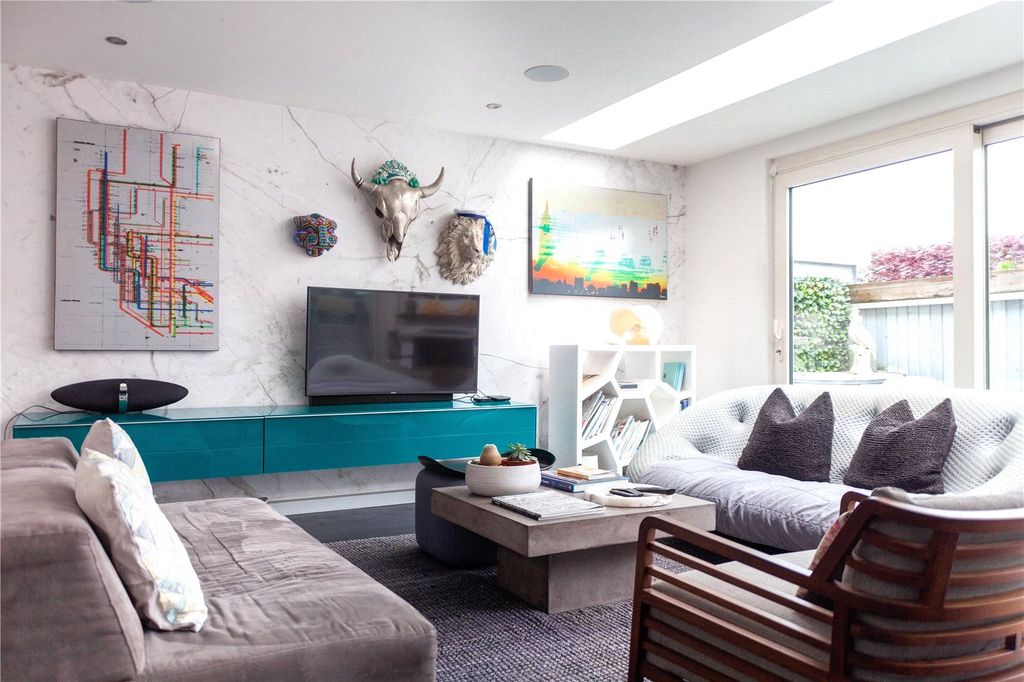 Property photo 1 of 23 Reception Room