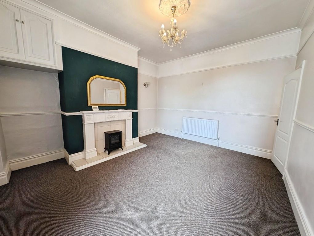 Property photo 2 of 10 Sitting Room