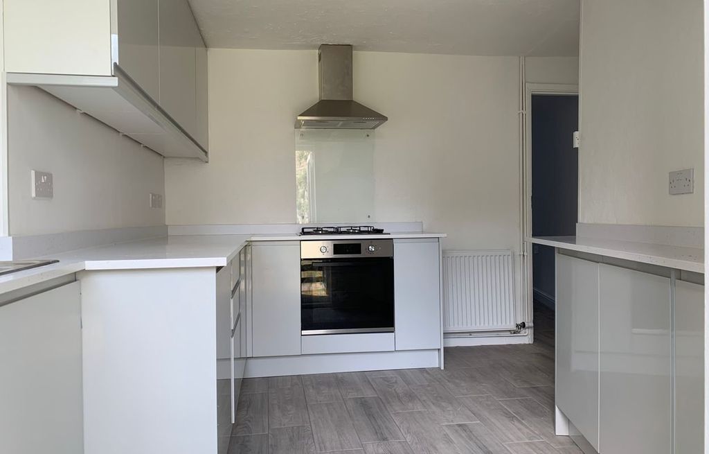 Property photo 2 of 9 Picture 2