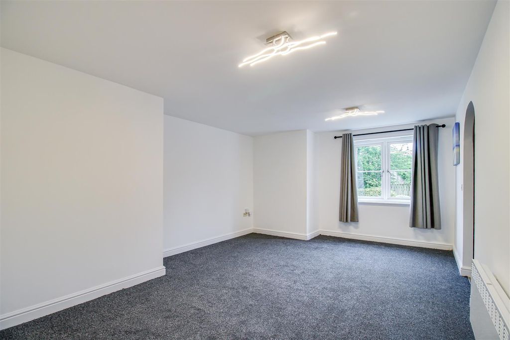 2 bed flat for saleConstable Drive, Ossett WF5 photo 4