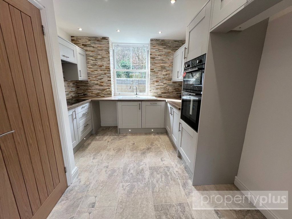 Property photo 3 of 27 Picture No. 18