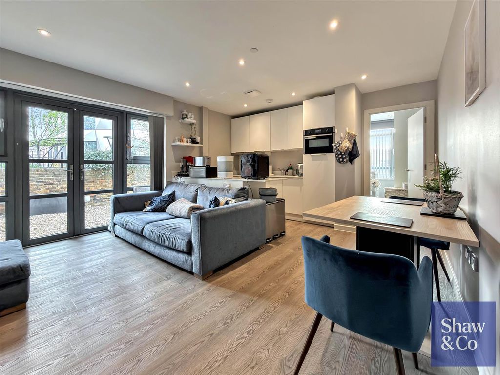 Property photo 3 of 8 Open.Jpeg