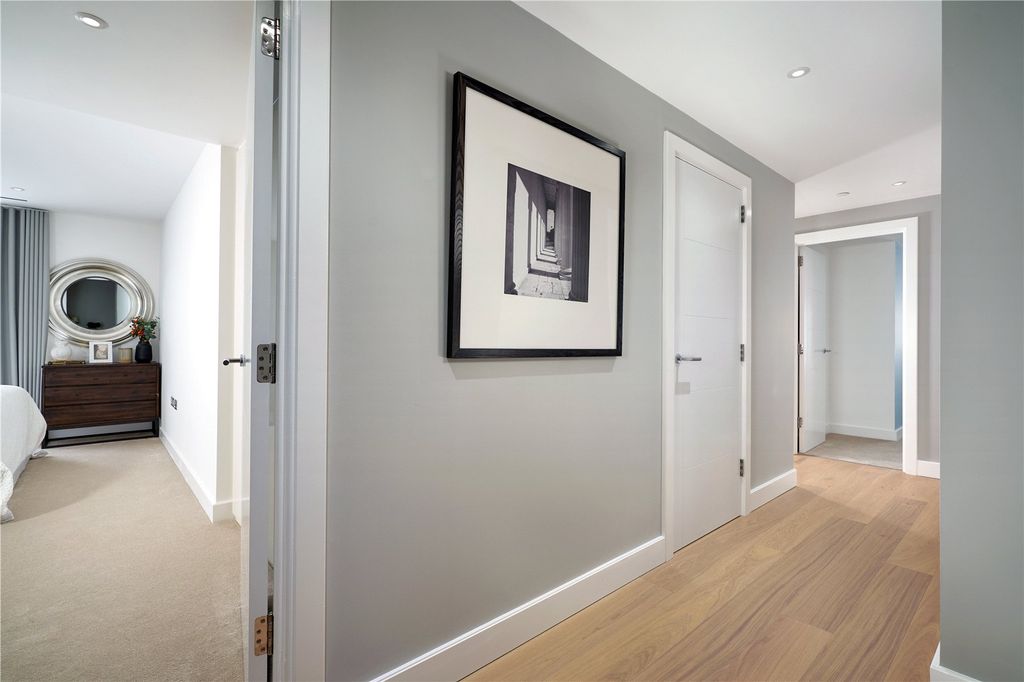 Property photo 2 of 24 Picture No. 37