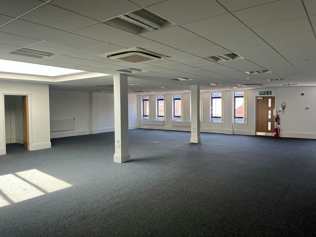 Property photo 2 of 7 Jul 26.Jpg